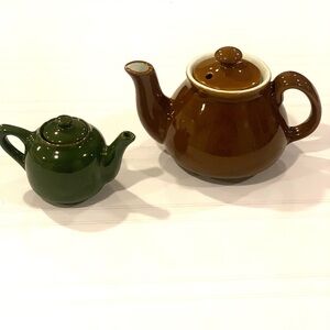 Vintage Hall pottery tea pot bundle
